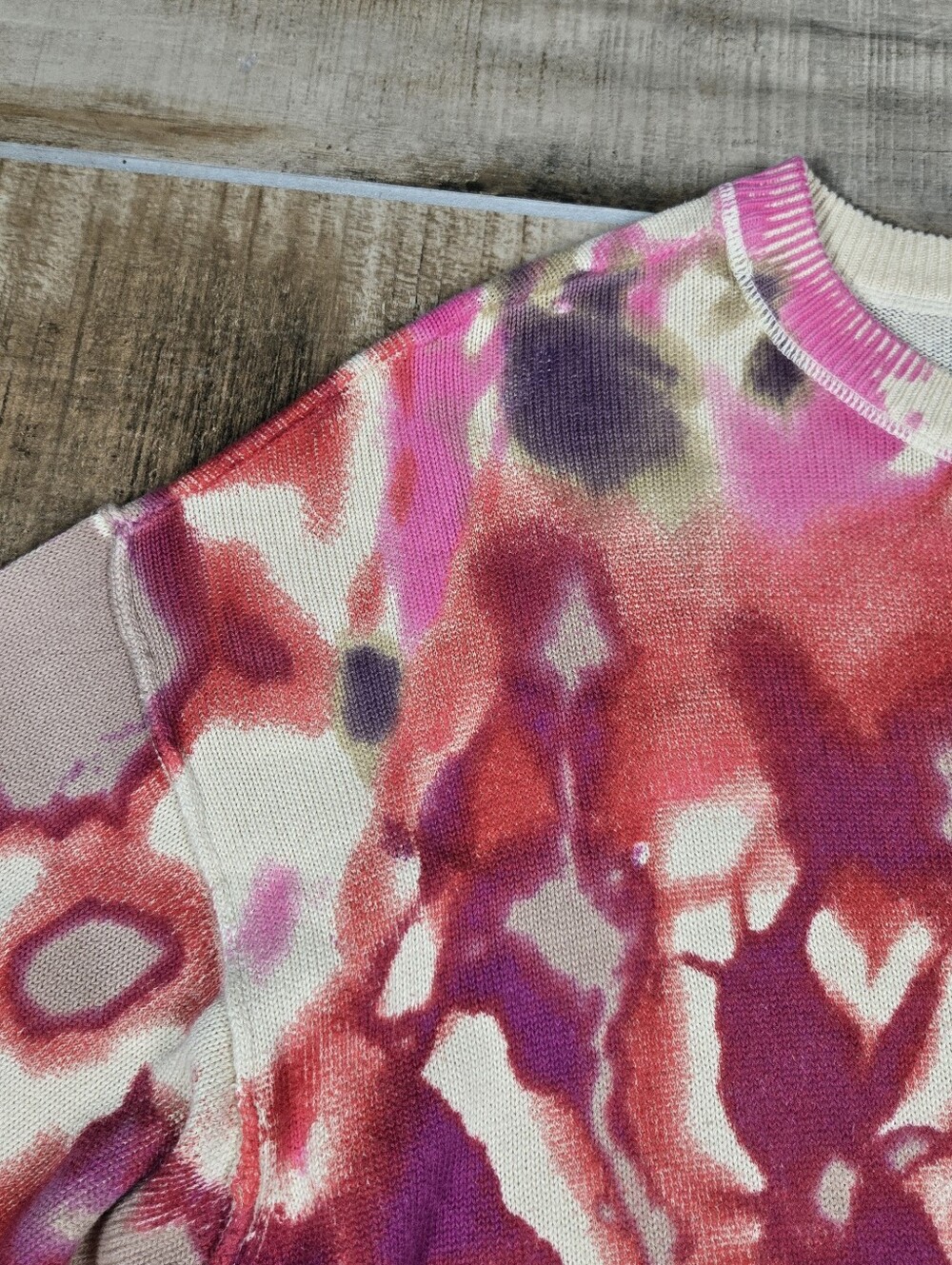 Natural Life Tie Dye Top L / XL Oversize Slouchy Sweatshirt Red Fuschia Cream - Picture 10 of 16